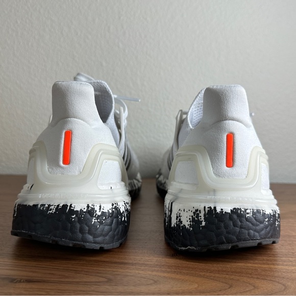 Wmns Ultraboost 20 ‘Paint Splatter - White / Black’. Rare colorway. - Picture 3 of 5